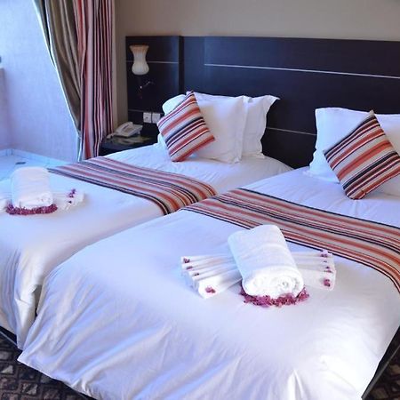 Hotel Al Akha Sidi Harazem Bagian luar foto